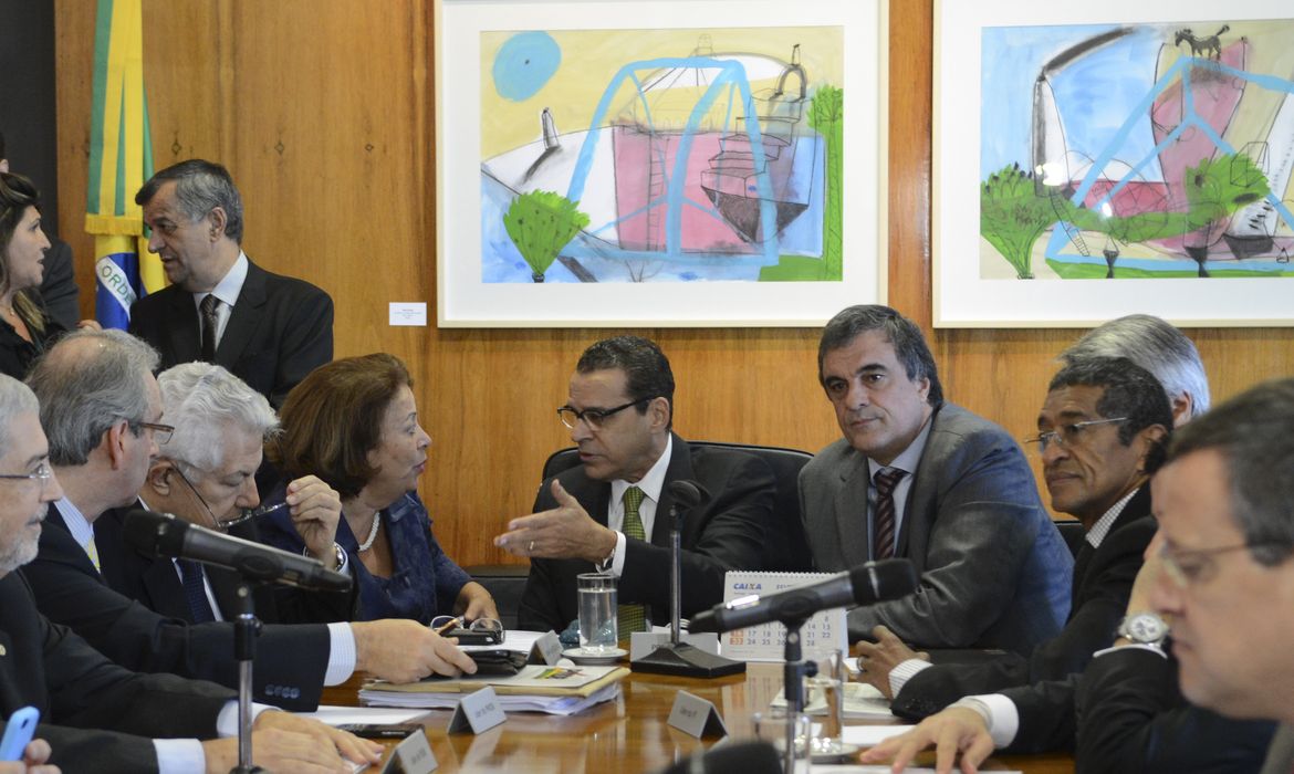 Brasília - Henrique Eduardo Alves se reúne com líderes e os ministros José Eduardo Cardozo e Ideli Salvatti em busca de um acordo para votar o Projeto de Lei do Marco Civil da Internet (Antonio Cruz/Agência Brasil)