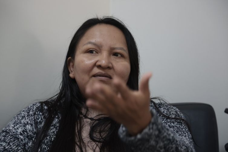 São Paulo (SP)-08/07/2026 . Francineia Bittencourt, do povo Baniwa, se tornou a primeira mulher Baniwa a fazer parte do corpo docente da USP. Ela é socióloga e mestra e doutora em Antropologia Social e atuará no Museu de Arqueologia eEtnologia da Universidade de São Paulo.
.Foto: Paulo Pinto/Agencia Brasil