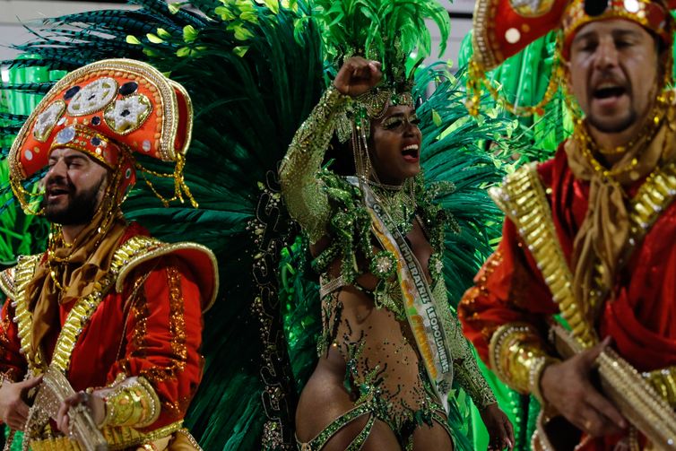 Imperatriz Leopoldinense, campeã do Grupo Especial com enredo sobre Lampião, no Desfile das Campeãs no Sambódromo da Marquês de Sapucaí -Fernando Frazão/Agência Brasil