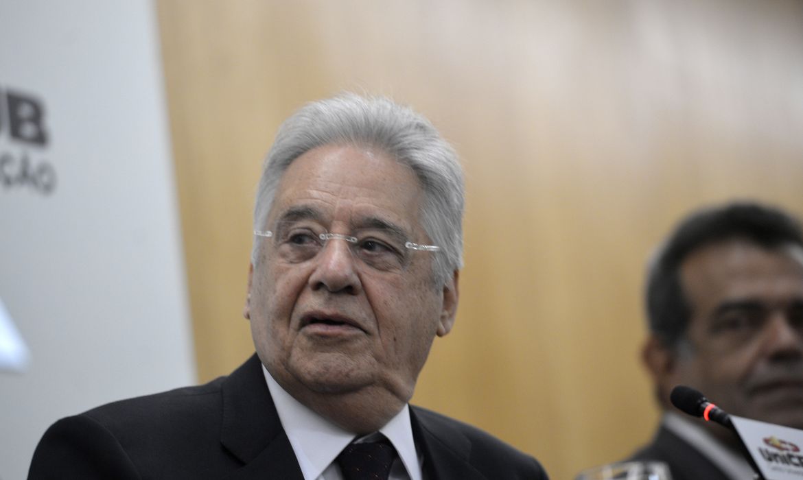 Durante a palestra Brasil, Qual Será o Seu Futuro?, o ex-presidente Fernando Henrique Cardoso afirmou não ser pessimista em relação ao país. Segundo ele, o Brasil tem um 