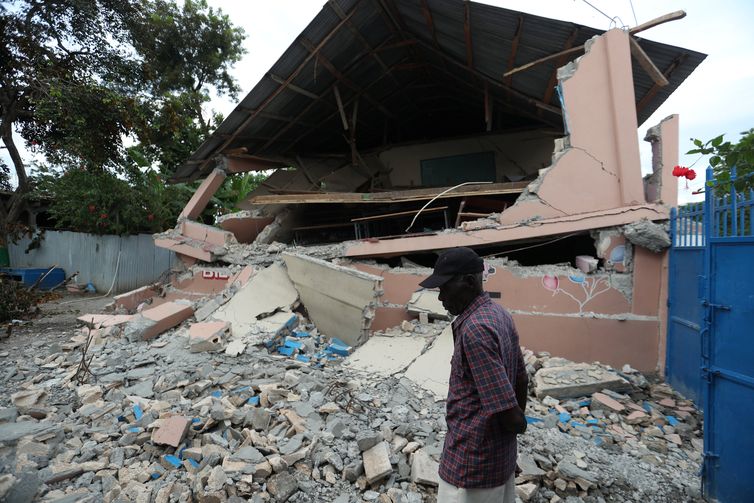 Terremoto atingiu o norte do Haiti no final do sábado.