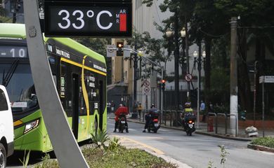 São Paulo (SP) 10/09/2024 Cidade de São Paulo pelo segundo dia consecutivo tem alta temperatura e qualidade do ar ruim.

Foto: Paulo Pinto/Agencia Brasil