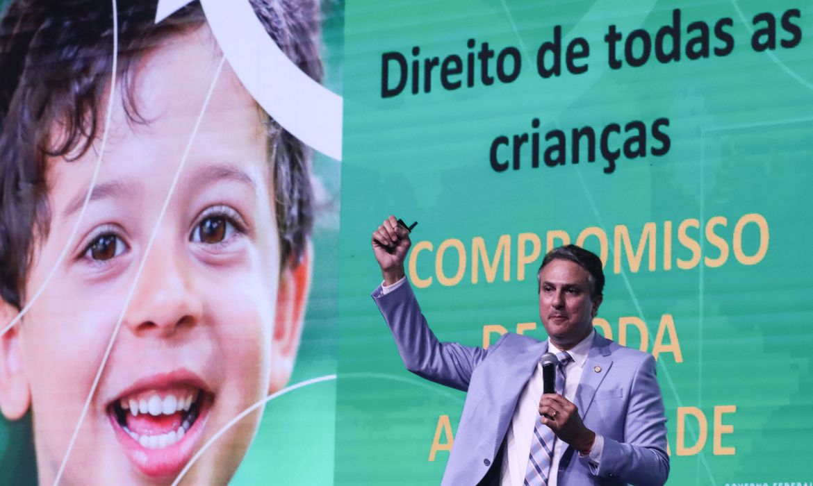 Brasília, (DF) – 19/09/2023 - O ministro da Educação, Camilo Santana, participa do evento sobre o Compromisso Nacional Criança Alfabetizada. Foto Valter Campanato/Agência Brasil.