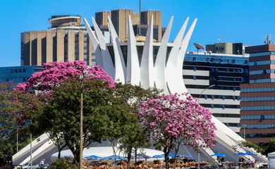 06/06/2023 - Brasília (DF) -  Cenas da Cidade de Brasília. Na foto a Catedral de Brasília.  Foto Antônio Cruz/Agência Brasil