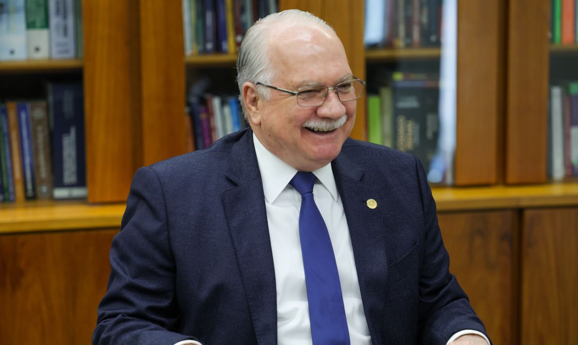 Ministro Edson Fachin  eleito o novo presidente do STF at 2027