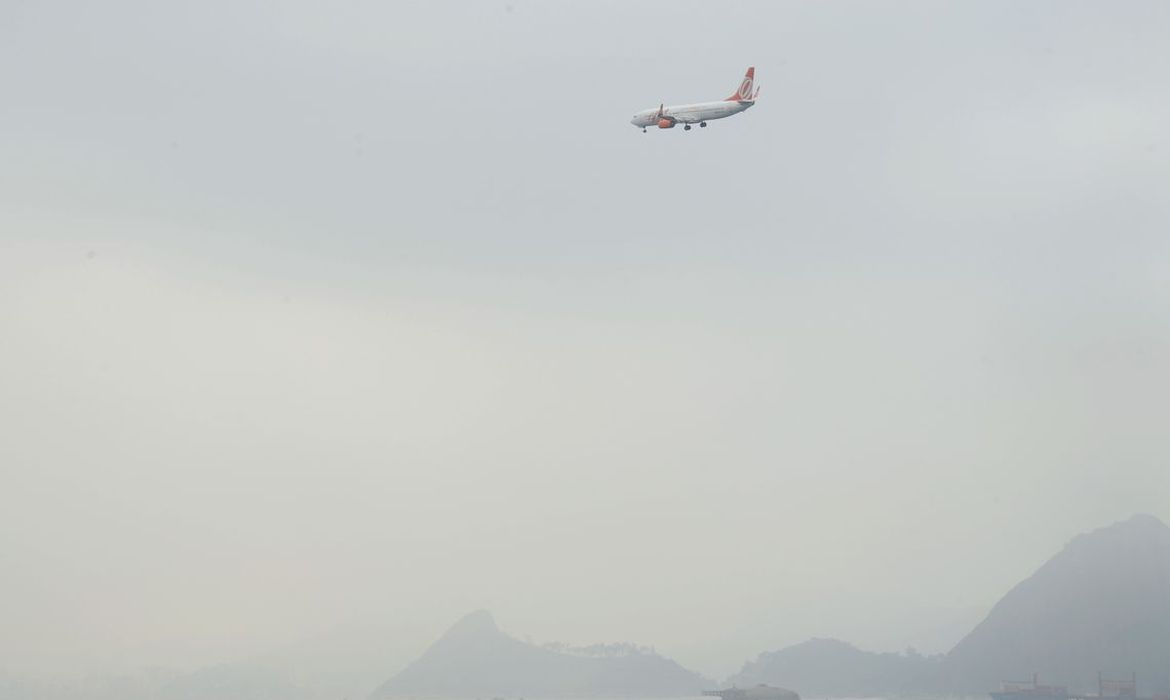Neblina no Aeroporto Santos Dumont