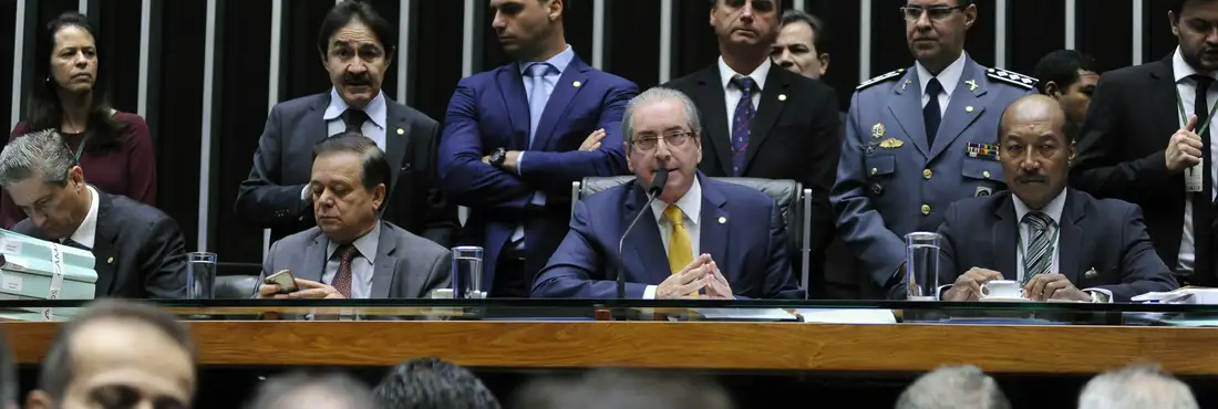 Acompanhe ao vivo o dia de votação do impeachment de Dilma na Câmara dos Deputados Acompanhe ao vivo o dia de votação do impeachment de Dilma na Câmara dos Deputados
