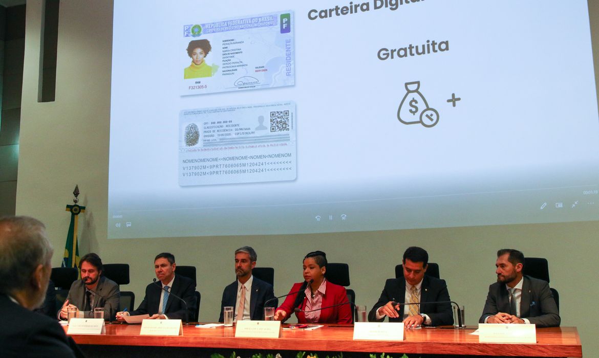Brasília - 20/06/2023 O Ministério da Justiça e Segurança Pública (MJSP) realiza a Semana Nacional de Discussões sobre Migração, Refúgio e Apatridia. Presença do secretário nacional de Justiça, Augusto de Arruda Botelho e da presidente do CONARE, Sheyla de Carvalho.  Foto: Fabio Rodrigues-Pozzebom/ Agência Brasil