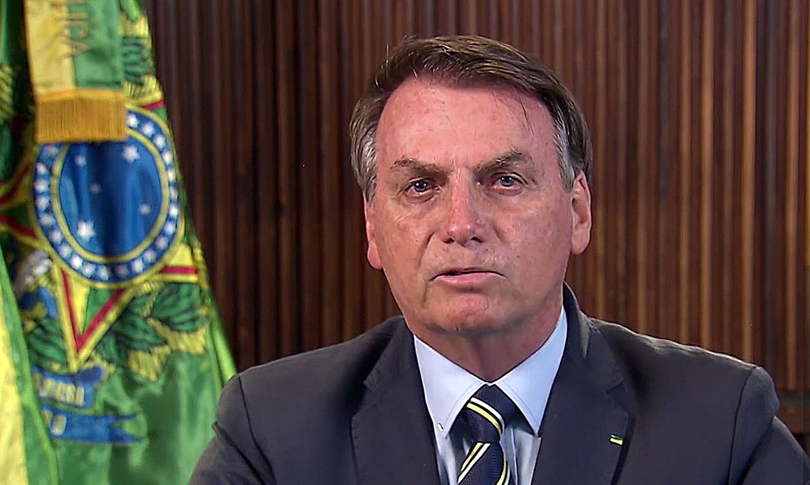 O presidente Jair Bolsonaro faz pronunciamento oficial sobre a declaração de pandemia do coronavírus pela Organização Mundial da Saúde (OMS).