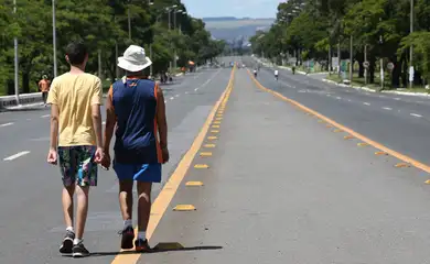 Brasília - O Eixão do Lazer funcionará das 7h às 19h nos domingos e feriados do mês de janeiro, para se adaptar ao horário de verão (Antonio Cruz/Agência Brasil)