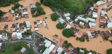 Cidade mineira de Matias Barbosa atingida pelas chuvas