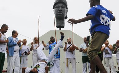 Rio de Janeiro (RJ) 20/11/2023 – Exibição de capoeira na celebração do Dia da Consciência Negra no Monumento a Zumbi dos Palmares. Foto: Fernando Frazão/Agência Brasil