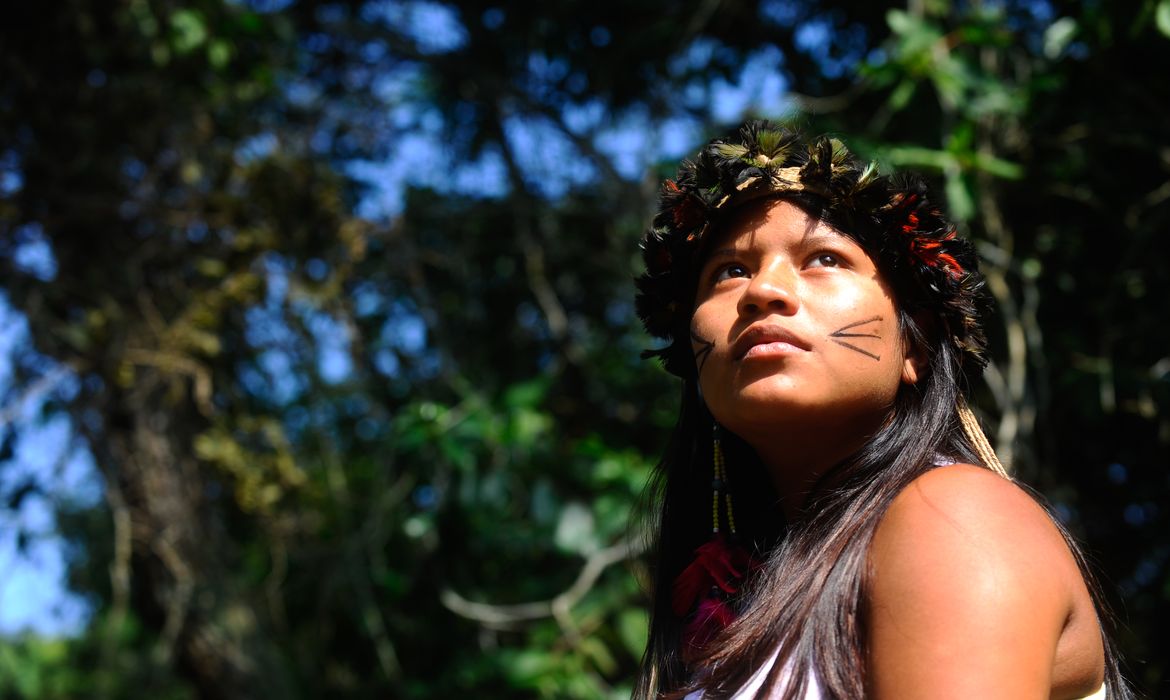 Maricá (RJ) - Na Aldeia Mata Verde Bonita, 20 famílias Guarani Mbyá se comunicam na língua materna, um idioma indígena do tronco tupi-guarani