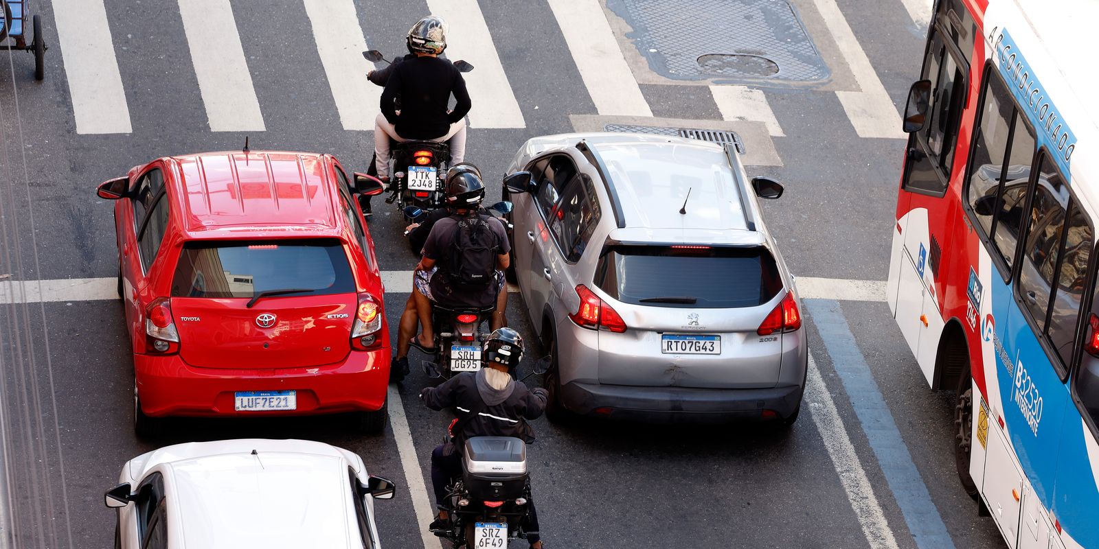 Emergências com motociclistas adiam cirurgias complexas no SUS Emergências com motociclistas adiam cirurgias complexas no SUS