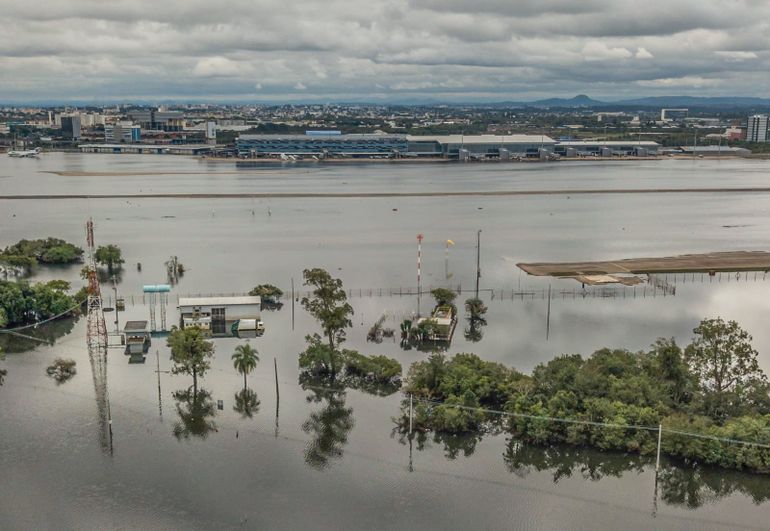 Socorro Humanitário e Transformação Social