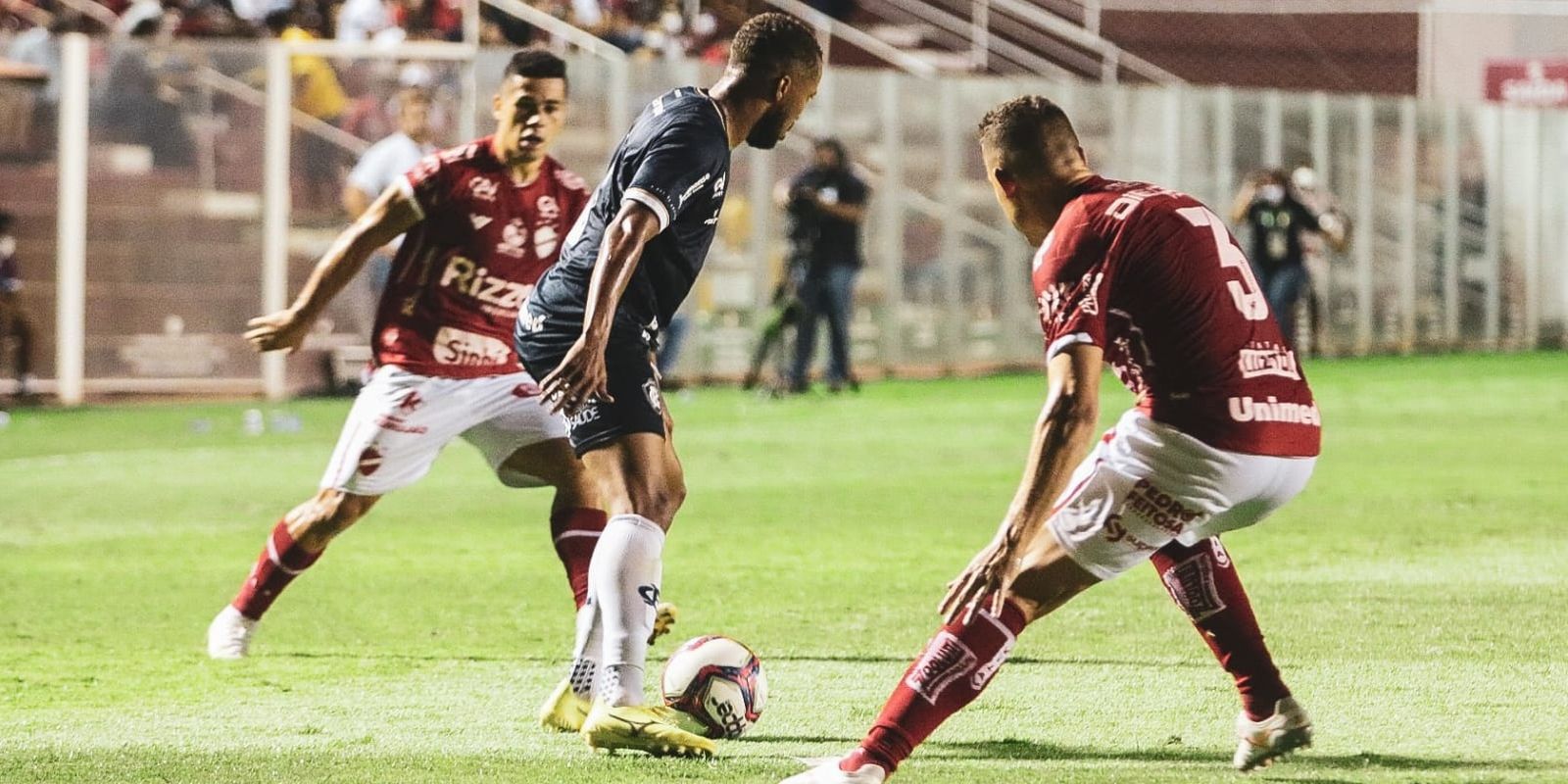 Notícias - Em jogo equilibrado, Vila Nova empata com Remo no primeiro jogo  final da Copa Verde