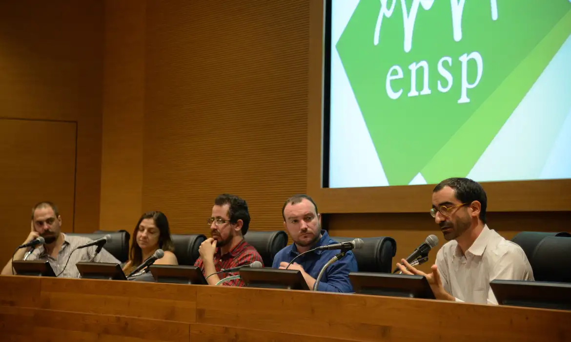 Rio de Janeiro - Seminário na Fiocruz, em Manguinhos, apresenta resultados de pesquisa sobre crack e exclusão social (Tomaz Silva/Agência Brasil)