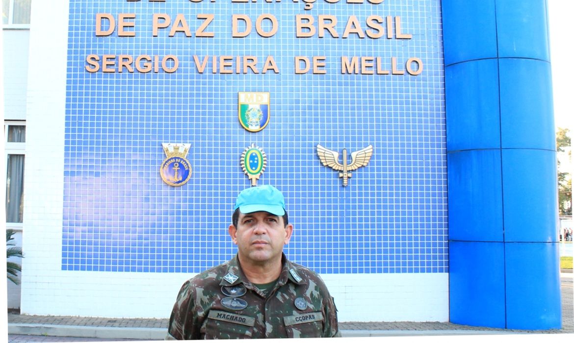 Cel Machado, comandante do CCOPAB.
Autorizamos a Agência Brasil a utilizar a foto do Cmt do CCOPAB, sem ônus.

Fotógrafo:  1º Ten Tavares
