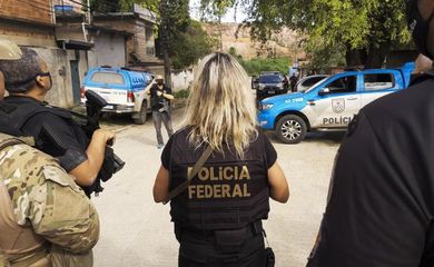 operação contra pornografia infantil no Rio. Essas fotos são da assessoria de imprensa da PF
