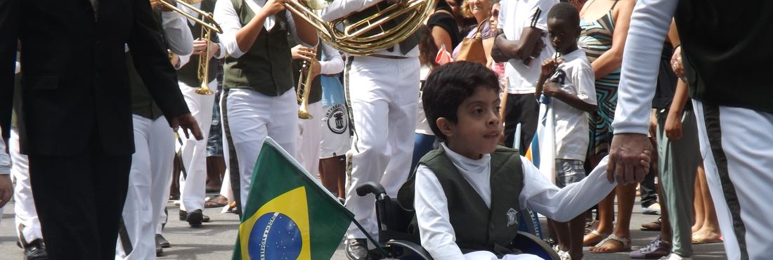 Comemorações do dia Sete de Setembro no RJ contou com desfiles de crianças
