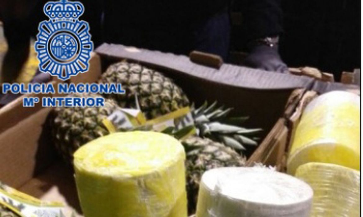 Tráfico de cocaína em abacaxis - Foto Polícia Nacional Espanhola
