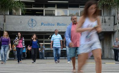 Rio de Janeiro - A Universidade Estadual do Rio de Janeiro volta às aulas  (Tânia Rêgo/Agência Brasil)
