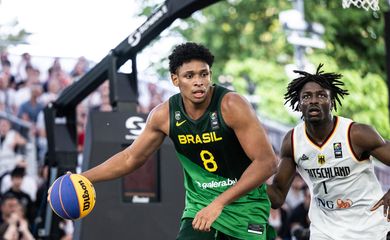 Brasil vence dois jogos na estreia da Copa do Mundo de basquete 3 x 3