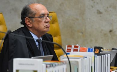 Brasília - O ministro Gilmar Mendes participa de sessão plenária do Supremo Tribunal Federal, para julgar vários processos (Antonio Cruz/Agência Brasil)
