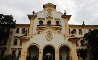 Estudantes de escolas públicas aumentam presença nas universidades