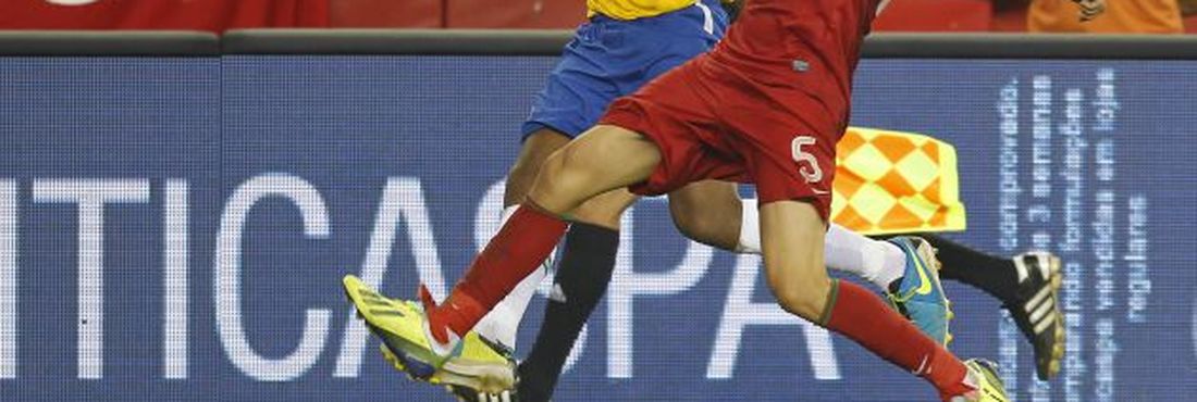 De fora da Seleção desde agosto de 2011, Maicon voltou a vestir a amarelinha nos amistosos contra a Austrália e Portugal