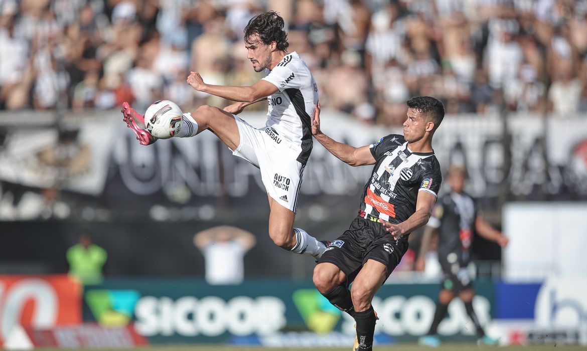 Athletic e Atlético-MG empatam no primeiro jogo da semifinal do