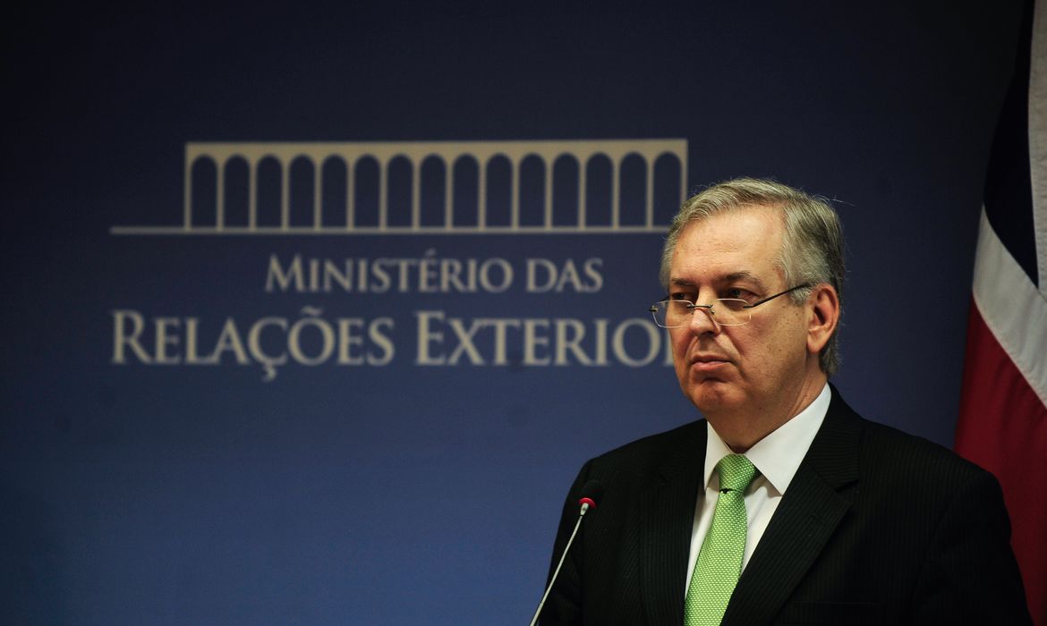 Brasília - O ministro das Relações Exteriores, Luiz Alberto Figueiredo, recebe o chanceler britânico, William Hague, no Palácio Itamaraty (Marcelo Camargo/Agência Brasil)