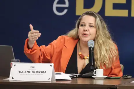 Brasília, (DF) – 15/09/2023 – Seminarío Combate a Desinformação e Defesa da Democracia.Professora Thaiane Oliveira, .Foto Valter Campanato/Agência Brasil.
