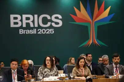Brasília (DF), 25/06/2025 - A ministra da Ciência, Tecnologia e Inovação, Luciana Santos participa da 13ª Reunião de Ministros de Ciência, Tecnologia e Inovação do BRICS, os participantes vão discutir prioridades para a cooperação em CTI e construir iniciativas específicas, desenvolvidas em grupos de trabalho temáticos ao longo do primeiro semestre
Foto: José Cruz/Agência Brasil