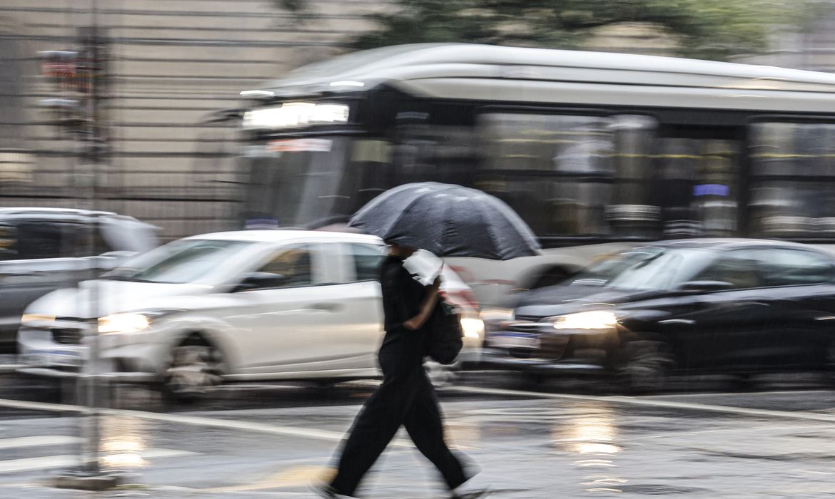 Inmet prev abril chuvoso no Norte e em partes do Sul e do Sudeste
