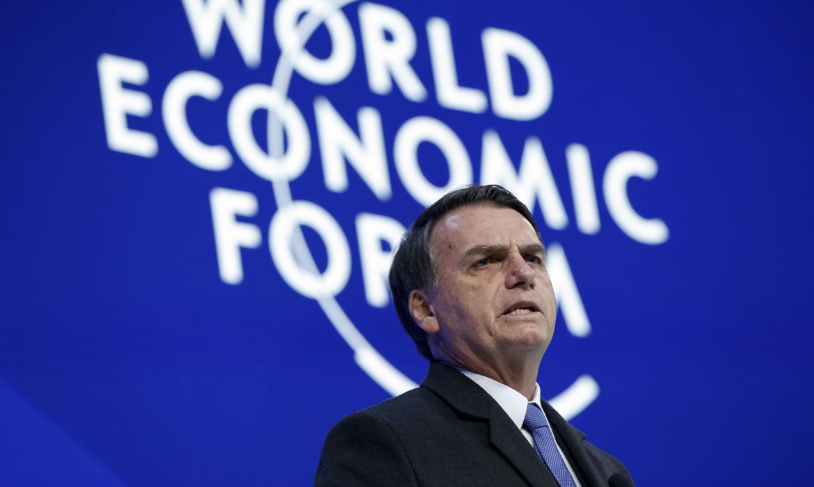 Presidente Jair Bolsonaro discursa durante Sessão Plenária do Fórum Econômico Mundial em Davos.