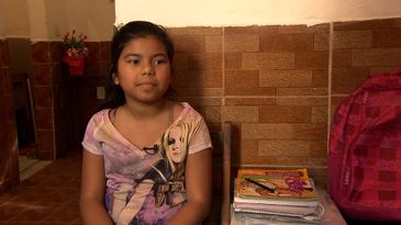 Endy Aritwê Ribeiro Pataxó, 10 anos, recebe reforço par