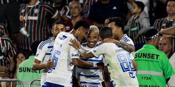 Cruzeiro derrota o Fluminense e assume a liderança do Campeonato Brasileiro