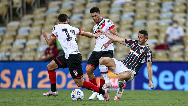 Flu e Dragão não saem do zero no Rio<br /> 