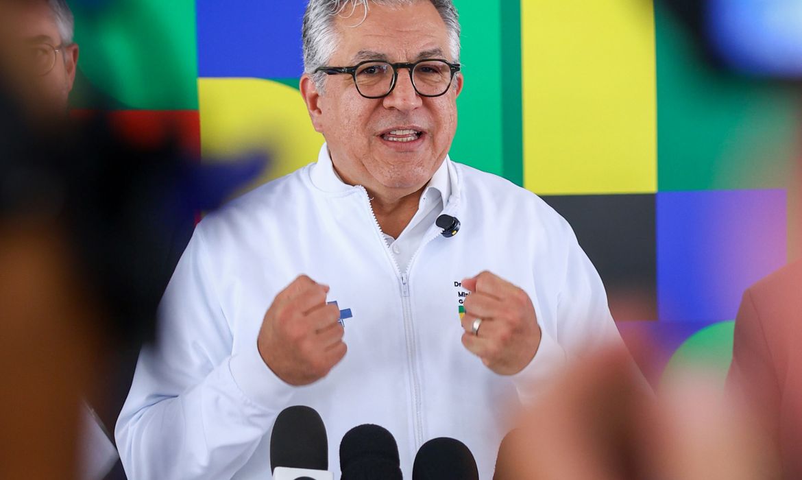 Ministro da Sade diz que SUS far parcerias com rede privada