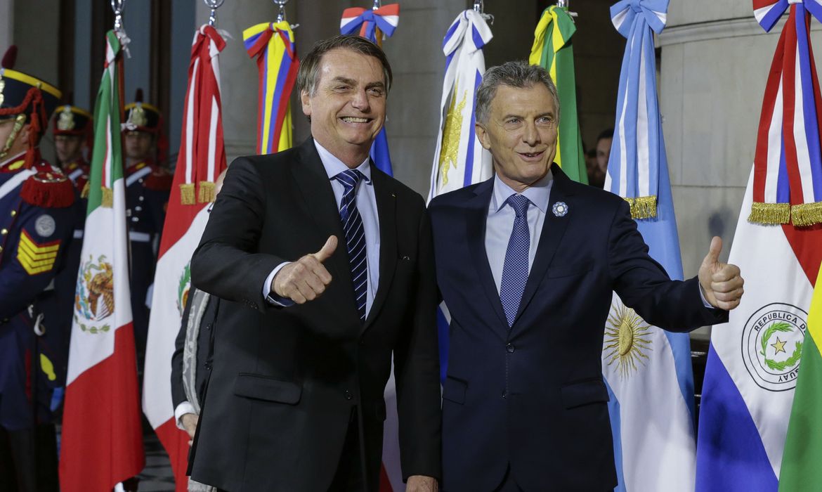 Presidente da República Jair Bolsonaro cumprimenta o Presidente da República Argentina, Mauricio Macri.

