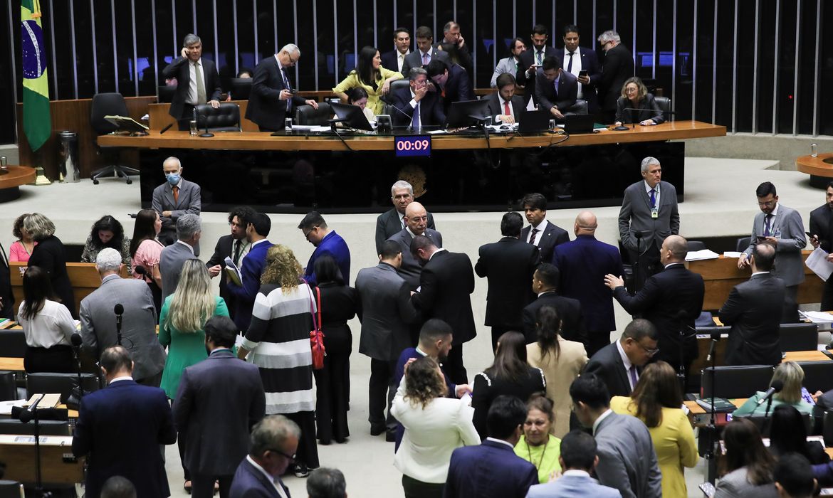 Brasília (DF) 29/08/2023  Plenário vota requerimento de urgência para o projeto de lei (PL 334/2023) que prorroga a desoneração da folha de pagamentos para alguns setores da economia.Foto Lula Marques/ Agência Brasil