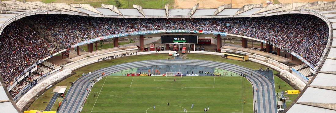 Remo e Paysandu jogo 24 de fevereiro Vista aérea do estádio Olímpico do Pará (Mangueirão), no jogo entre Clube do Remo e Paysandu (Re-Pa), pelas finais do 1° Turno do Campeonato Paraense, Taça Cidade de Belém