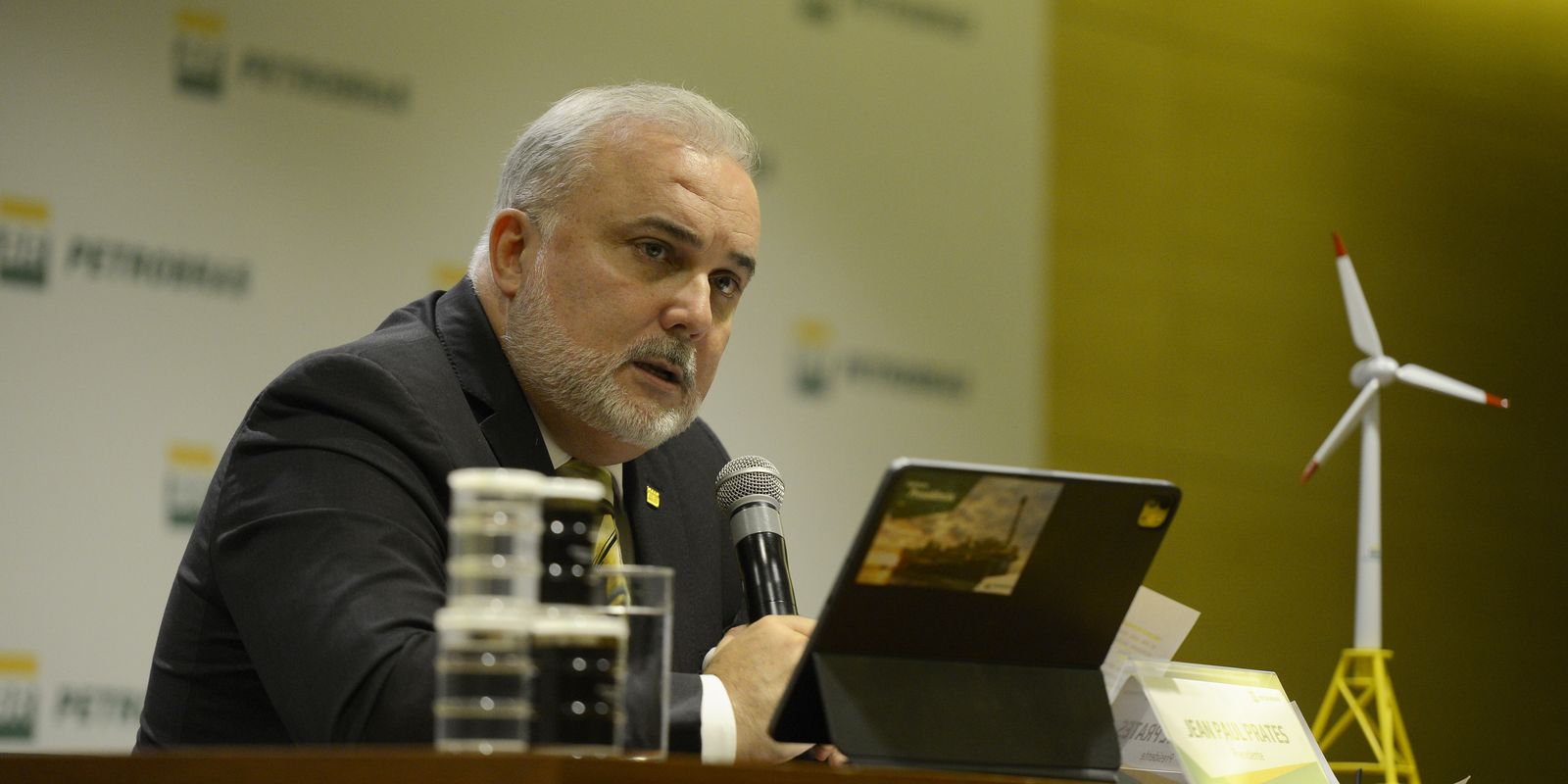Petrobras deve anunciar plano estratégico na sexta-feira, diz Prates