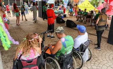 Brasília (DF), 03/03/2025 - Bloco carnavalesco, Deficiente é a Mãe, na ruas de Braília.
Foto: Jose Cruz/Agência Brasil