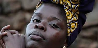 Cantora africana Fattú Djakité é convidada do Sem Censura