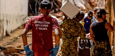 01/03/2026 - Ubá (MG) - Estragos devido às fortes chuvas e transbordamento do Rio Ubá, na região central da cidade.