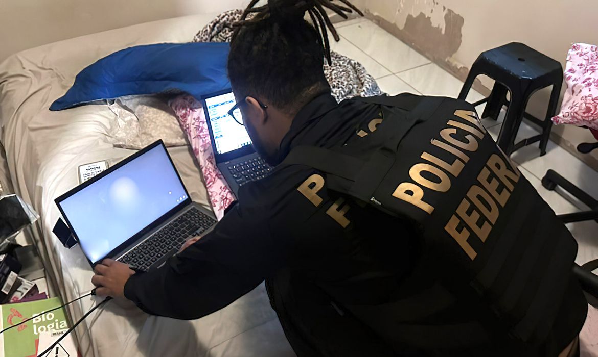 A Polícia Federal deflagrou, nesta quinta-feira, 25/4, a Operação Kori, com o objetivo de reprimir a prática dos crimes de posse e distribuição de material contendo abuso sexual infanto-juvenil. Foto: Polícia Federal