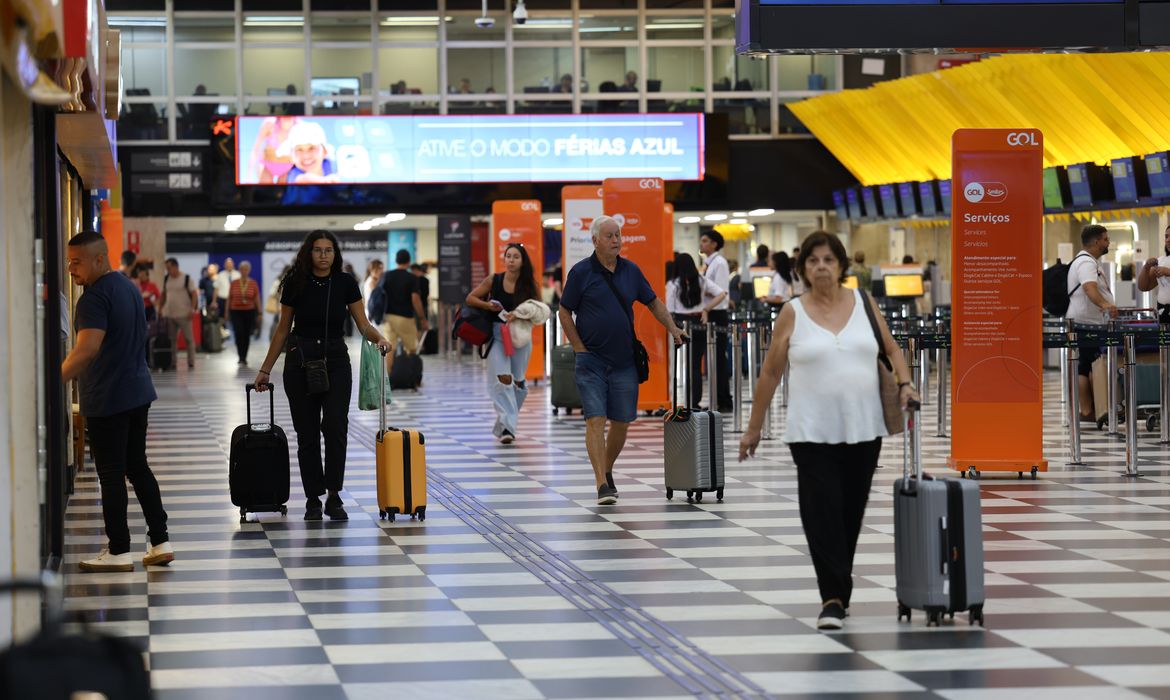 Transporte areo no Brasil cresceu em 2024, aponta boletim da Anac
