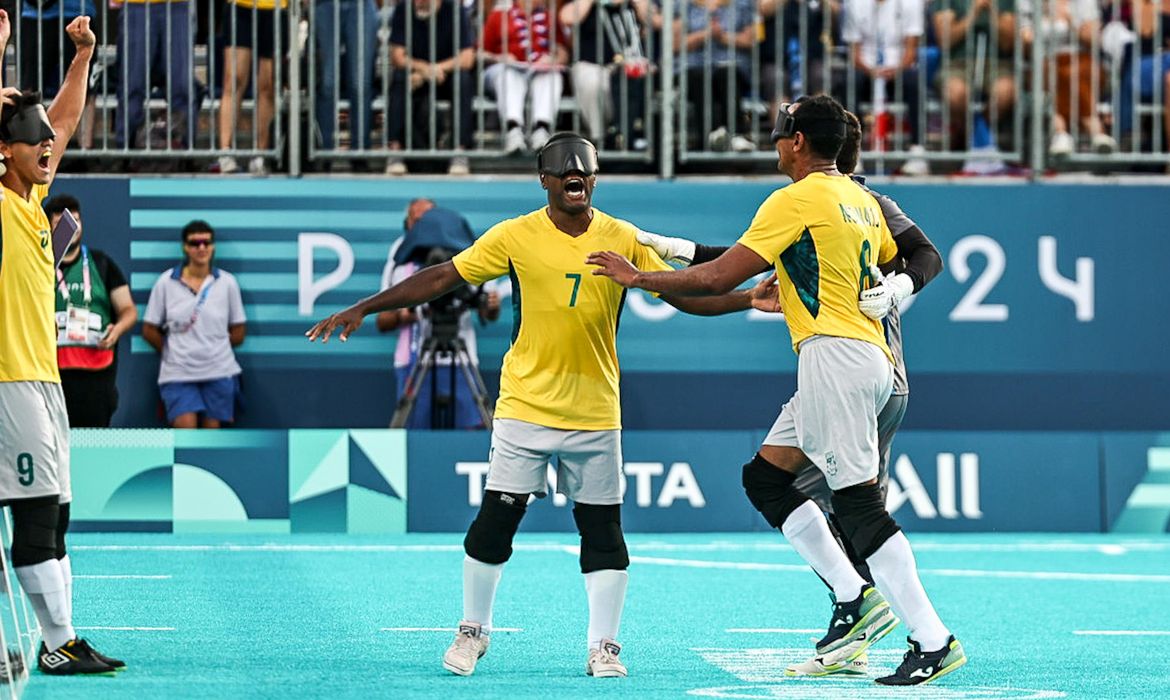 Paris-França 01/09/2024 Jogadores do Brasil comemoram o gol de Jefinho (camisa 7). Crédito: Ale Cabral/CPB